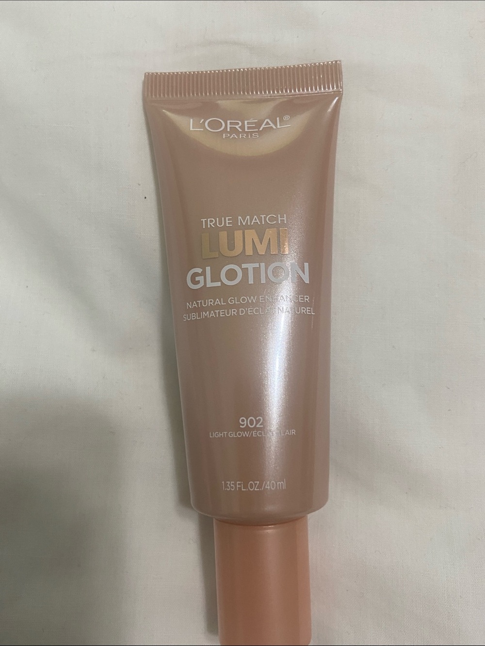 L'Oreal True Match Lumi Glotion 902 Light Glow - Champagne Beige Sheen